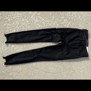 Brand NWT American Eagle Distressed Skinny Jeans